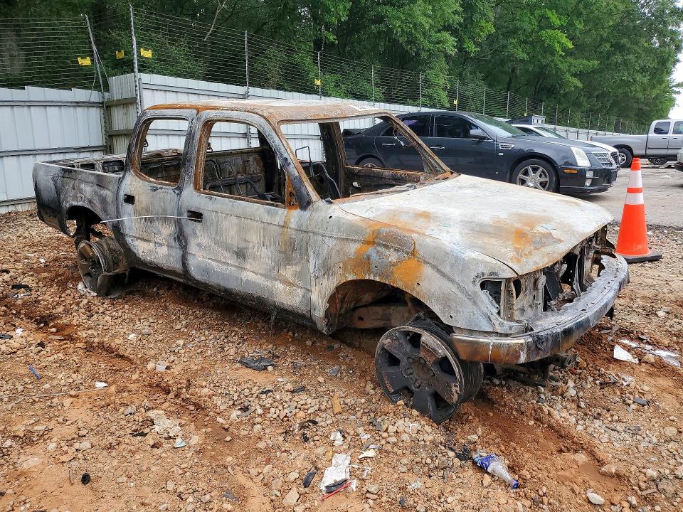 2002 Toyota Tacoma VIN 5TEGN92N02Z098379 COPART salvage auction — BURN, GA - BILL OF SALE - PARTS ONLY, sold $300 on 2026-07-10 (photo 4)
