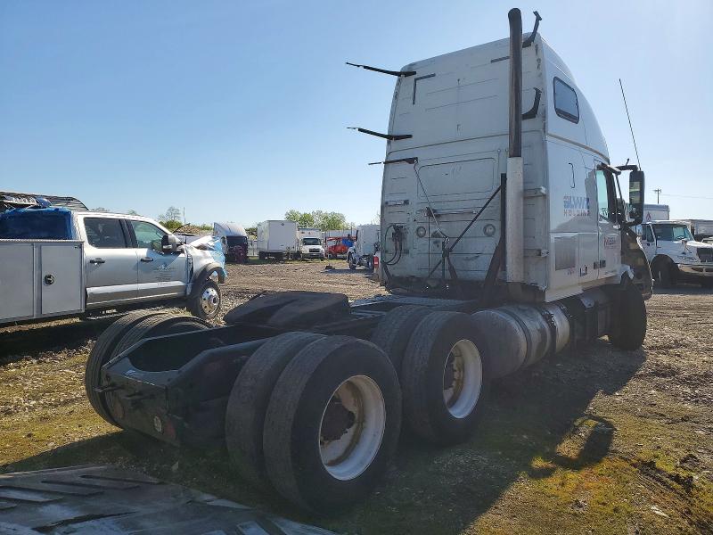 2018 Volvo VIN 4V4NC9EH4JN996038 COPART salvage auction — FRONT END, Wv - Salvage Certificate, sold $500 on 2026-07-30 (photo 4)