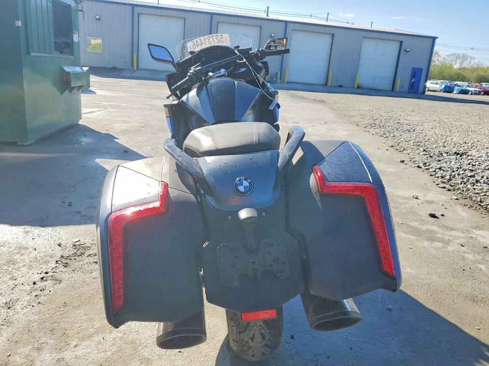 2025 BMW K VIN WB10F6308S6K70569 COPART salvage auction — FRONT END, Ma - Cert Of Title-Salvage, sold $9,200 on 2026-07-09 (photo 4)