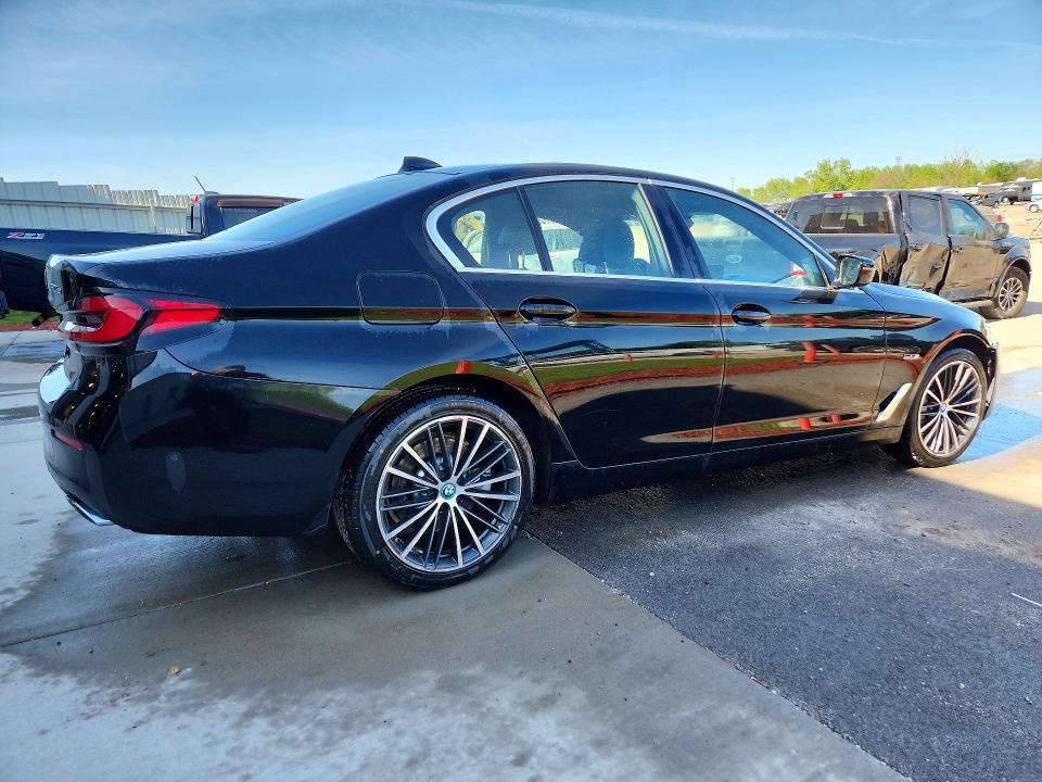 2023 BMW 5 series VIN WBA13AG0XPCN67524 COPART salvage auction — NORMAL WEAR, Ky - Certificate Of Title, sold $20,400 on 2026-07-14 (photo 3)