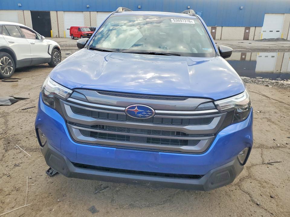 2025 Subaru Forester VIN JF2SLSED3SH450853 COPART salvage auction — REAR END, MI - CERT OF TITLE-SALVAGE VEHICLE, sold $500 on 2026-07-24 (photo 5)