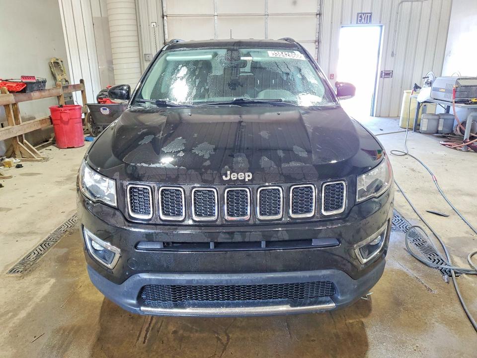 2018 Jeep Compass VIN 3C4NJDCB7JT255563 COPART salvage auction — NORMAL WEAR, IN - CERTIFICATE OF TITLE, sold $4,250 on 2026-07-09 (photo 5)