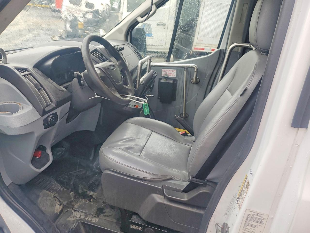 2017 Ford Transit VIN 1FTBW2XM0HKB38830 COPART salvage auction — Minor Dent/Scratches, DC - CERTIFICATE OF TITLE, sold $8,500 on 2026-09-11 (photo 7)