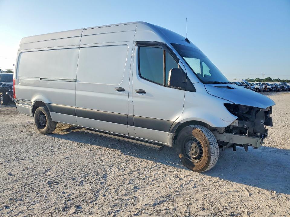2023 Mercedes-benz Sprinter VIN W1Y40CHY9PT125824 COPART salvage auction — FRONT END, ID - SALVAGE CERTIFICATE OF TITLE, sold $4,150 on 2026-07-29 (photo 4)