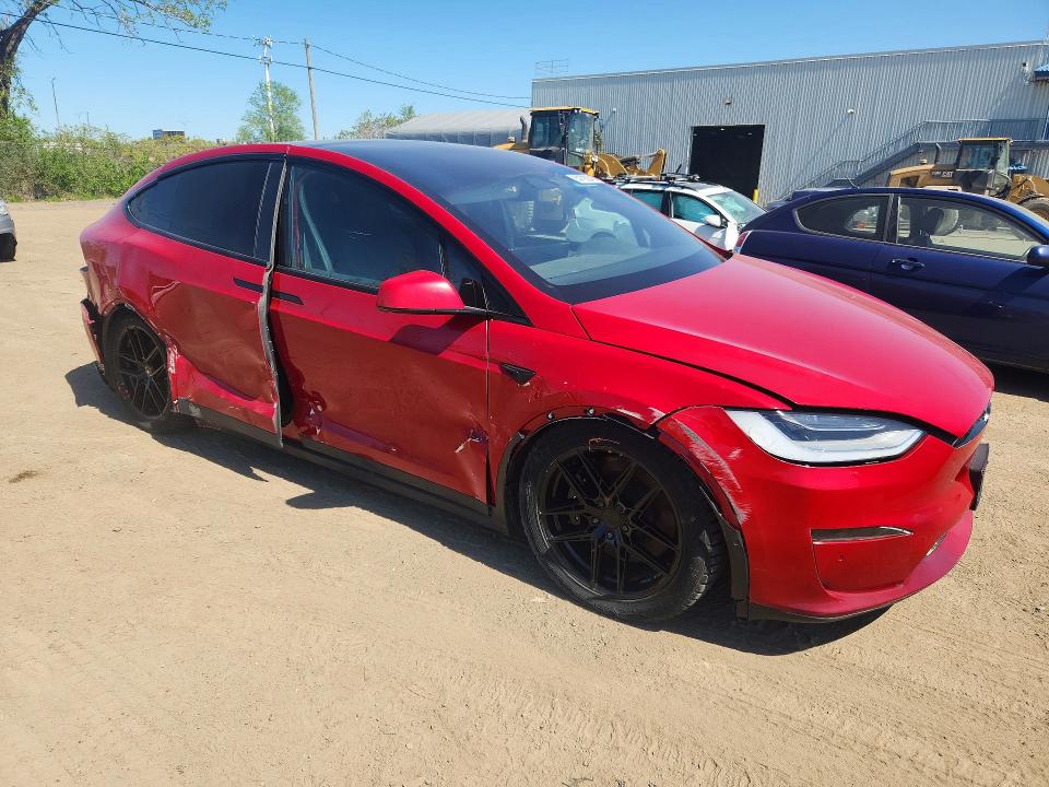 2022 Tesla VIN 7SAXCDE53NF341034 COPART salvage auction — SIDE, Qc - Gravement Accidente, sold $15,750 on 2026-07-07 (photo 4)