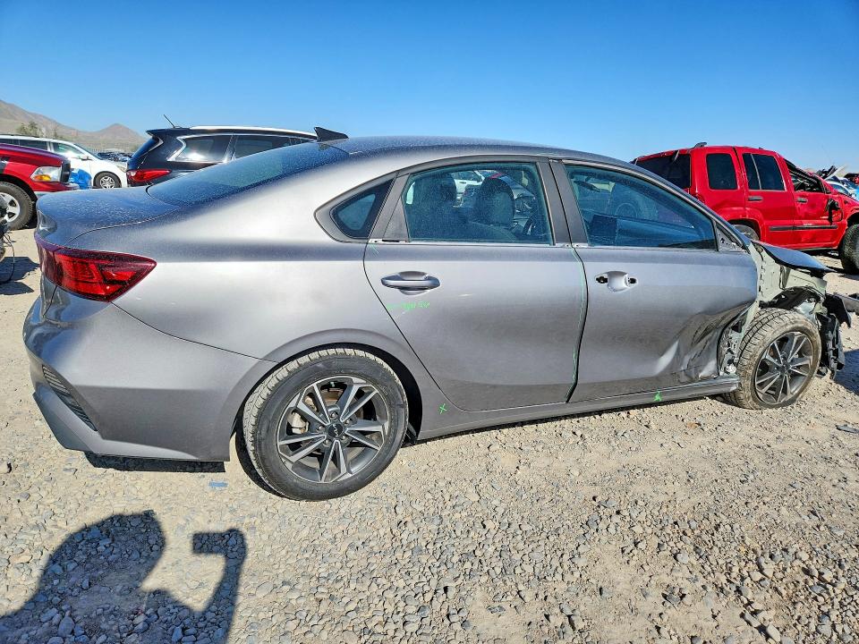 2024 Kia Forte VIN 3KPF24AD9RE742852 COPART salvage auction — FRONT END, Ut - Salvage Certificate, sold $4,350 on 2026-07-02 (photo 3)