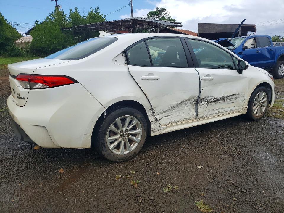2023 Toyota Corolla VIN JTDBCMFE8P3003635 COPART salvage auction — SIDE, HI - CERTIFICATE OF TITLE, sold $4,000 on 2026-07-27 (photo 3)