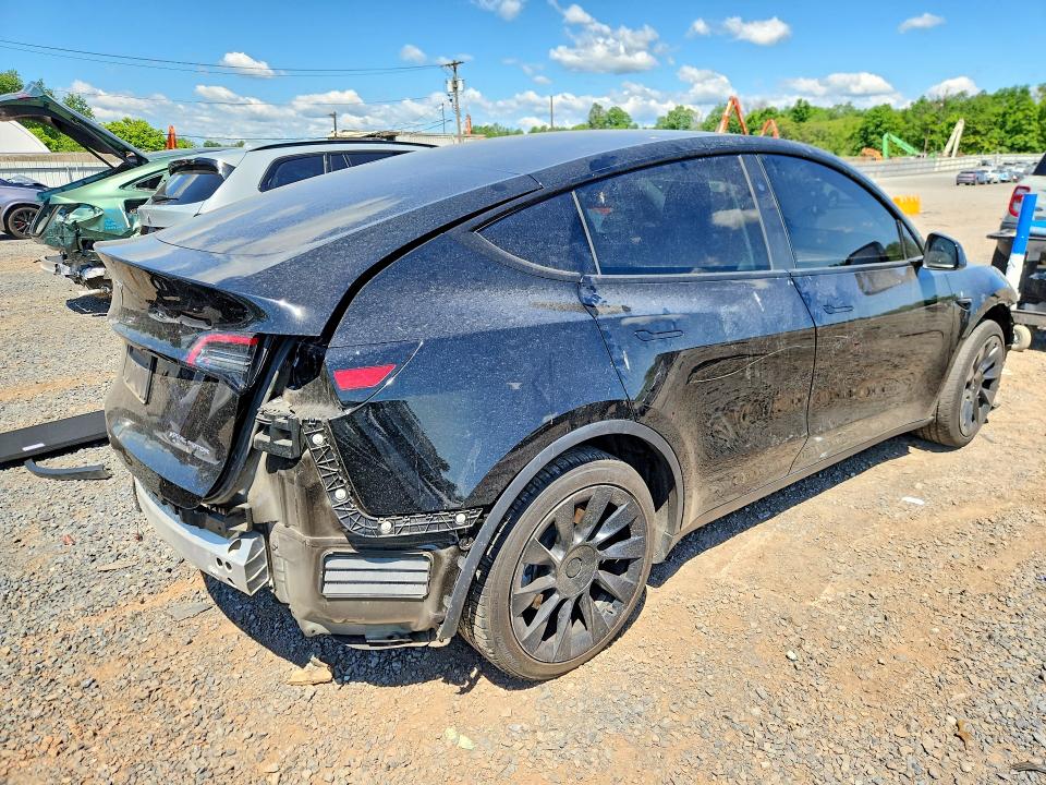 2024 Tesla Model y VIN 7SAYGDEE6RA227220 COPART salvage auction — FRONT END, NJ - CERT OF TITLE-SALVAGE, sold $14,500 on 2026-07-24 (photo 3)
