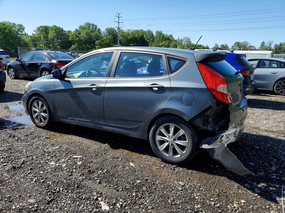 2013 Hyundai Accent VIN KMHCU5AE9DU092017 COPART salvage auction — REAR END, Md - Cert Of Salvage > 75% Damage, sold $400 on 2026-07-24 (photo 2)