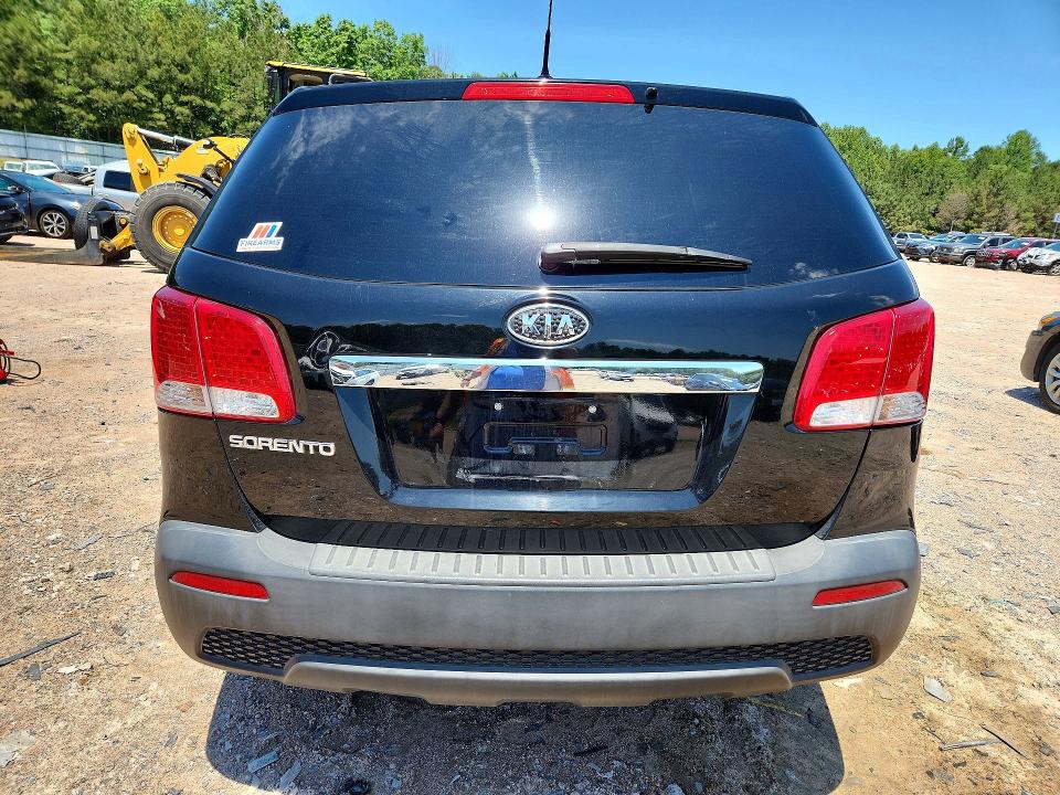 2013 Kia Sorento VIN 5XYKTDA60DG339464 COPART salvage auction — SIDE, Va - Cert Of Title - Salvage, sold $775 on 2026-07-06 (photo 6)