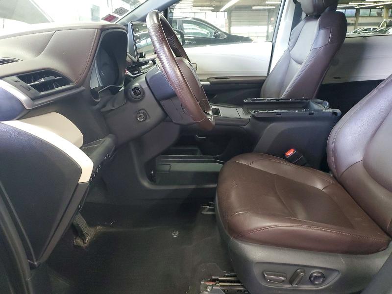 2024 Toyota Sienna VIN 5TDESKFC0RS151511 COPART salvage auction — FRONT END, Il - Certificate Of Title, sold $26,500 on 2026-07-07 (photo 7)