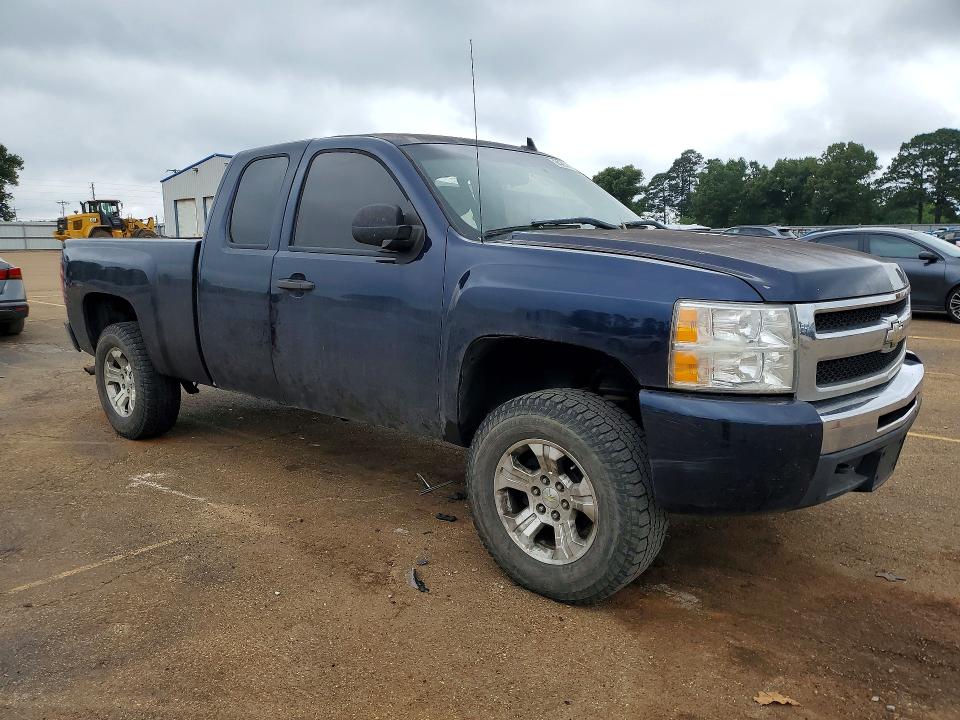 2010 Chevrolet Silverado 1500 VIN 1GCSKSE34AZ258052 COPART salvage auction — REAR END, Tx - Salvage Vehicle Title, sold $200 on 2026-07-20 (photo 4)