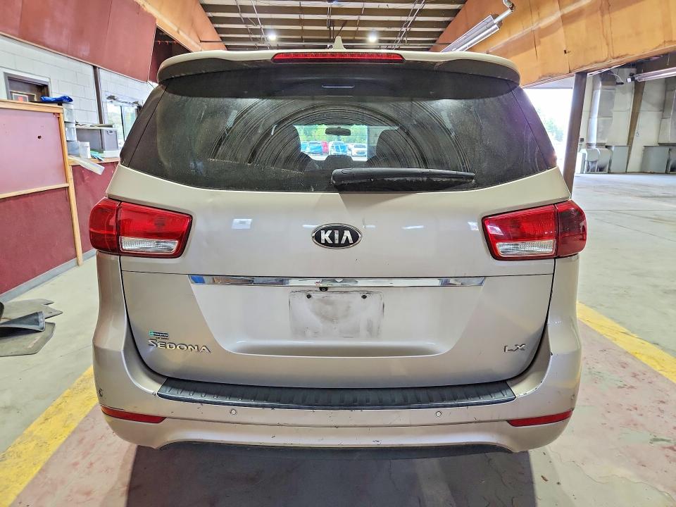 2016 Kia SEDONA VIN KNDMB5C13G6098414 COPART salvage auction — REAR END, IN - CERTIFICATE OF TITLE, sold $1,300 on 2026-07-07 (photo 6)