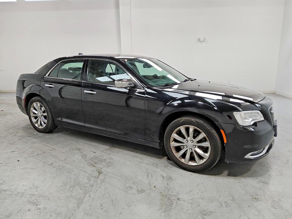 2019 Chrysler 300 VIN 2C3CCAKG2KH556673 COPART salvage auction — FRONT END, In - Certificate Of Title, sold $8,300 on 2026-07-23 (photo 4)
