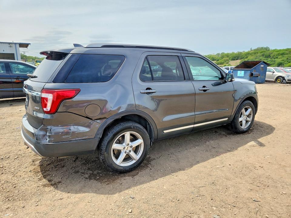 2017 Ford Explorer VIN 1FM5K8D88HGC79789 COPART salvage auction — REAR END, Il - Salvage Certificate, sold $4,300 on 2026-07-03 (photo 3)
