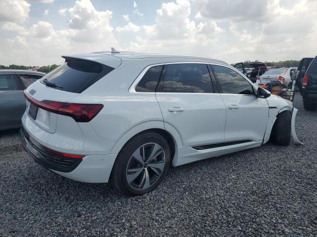 2024 Audi Q8 VIN WA15AAGE5RB032111 COPART salvage auction — UNDERCARRIAGE, Fl - Cert Of Title Slvg Rebuildable, sold $15,200 on 2026-07-24 (photo 3)