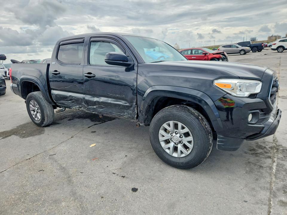 2017 Toyota Tacoma VIN 5TFAZ5CN1HX045448 COPART salvage auction — SIDE, La - Cert Of Title-Salvage, sold $9,800 on 2026-07-07 (photo 4)