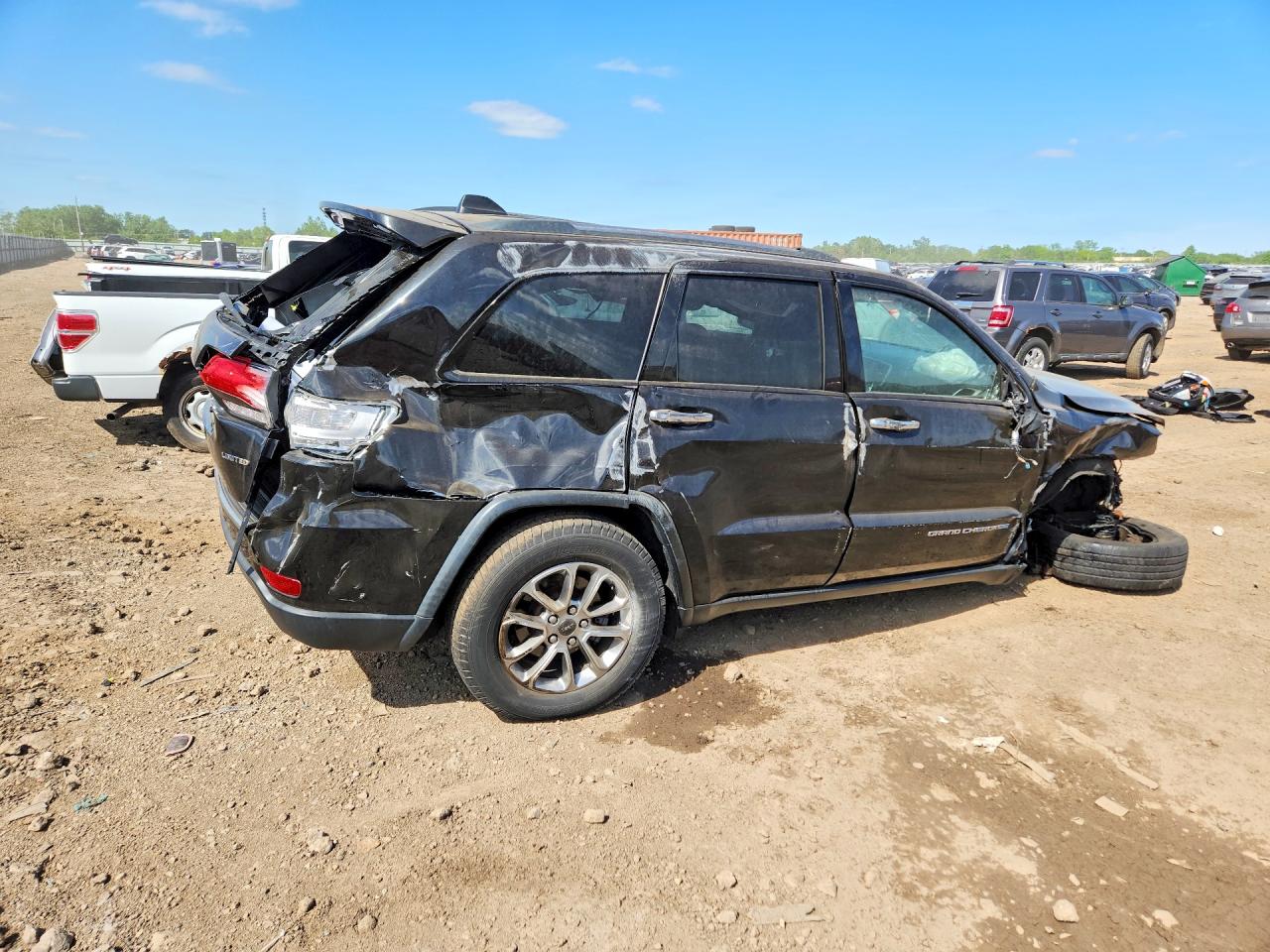 2015 Jeep Grand Cherokee VIN 1C4RJFBG5FC162652 COPART salvage auction — Rollover, IL - SALVAGE CERTIFICATE, sold $1,050 on 2026-07-02 (photo 3)