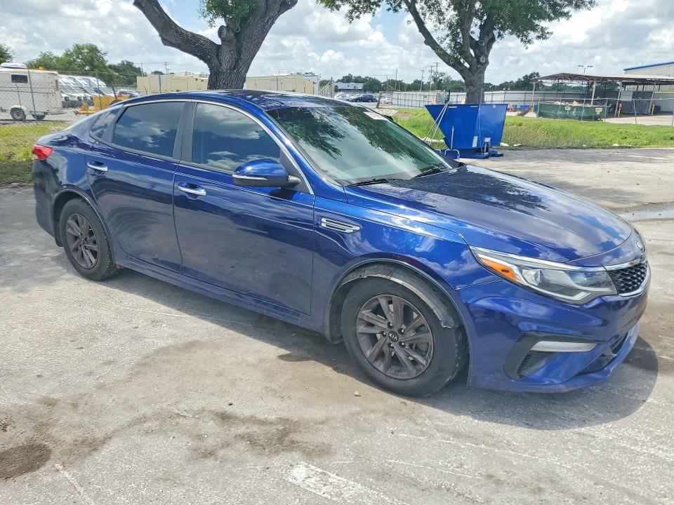 2020 Kia Optima VIN 5XXGT4L38LG416268 COPART salvage auction — MINOR DENT/SCRATCHES, Fl - Certificate Of Destruction, sold $900 on 2026-07-21 (photo 4)