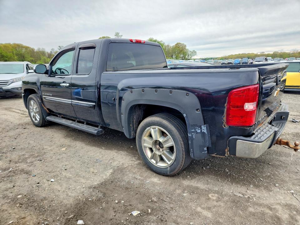 2012 Chevrolet Silverado 1500 VIN 1GCRKSE71CZ232514 COPART salvage auction — MINOR DENT/SCRATCHES, Wi - Certificate Of Title, sold $1,750 on 2026-07-08 (photo 2)