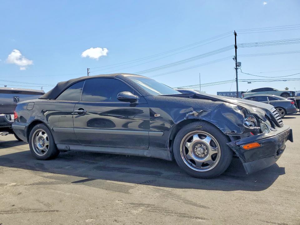 1999 Mercedes-benz Clk-klasse VIN WDBLK65G5XT008635 COPART salvage auction — FRONT END, Ca - Salvage Certificate, sold $225 on 2026-07-13 (photo 4)