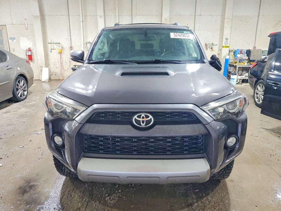 2018 Toyota 4runner VIN JTEBU5JR4J5590257 COPART salvage auction — ROLLOVER, Tn - Salvage Certificate, sold $10,200 on 2026-07-28 (photo 5)