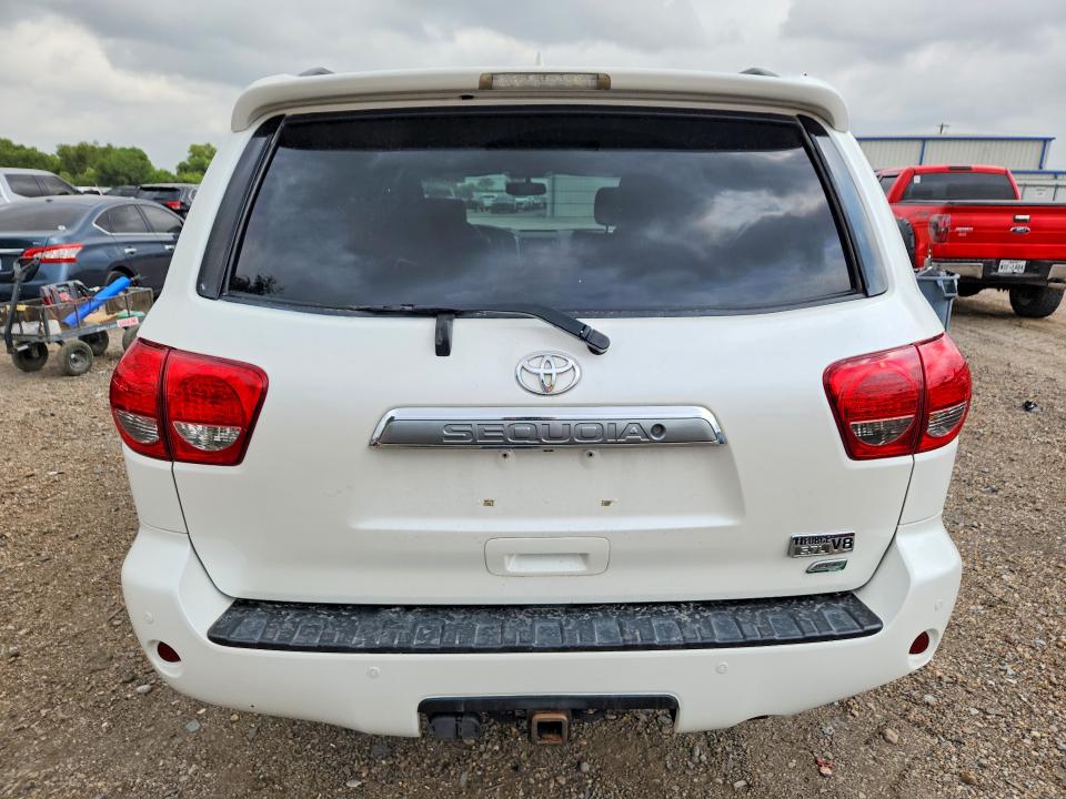 2016 Toyota Sequoia VIN 5TDDW5G10GS135255 COPART salvage auction — WATER/FLOOD, Tx - Salvage Vehicle Title, sold $9,200 on 2026-07-22 (photo 6)