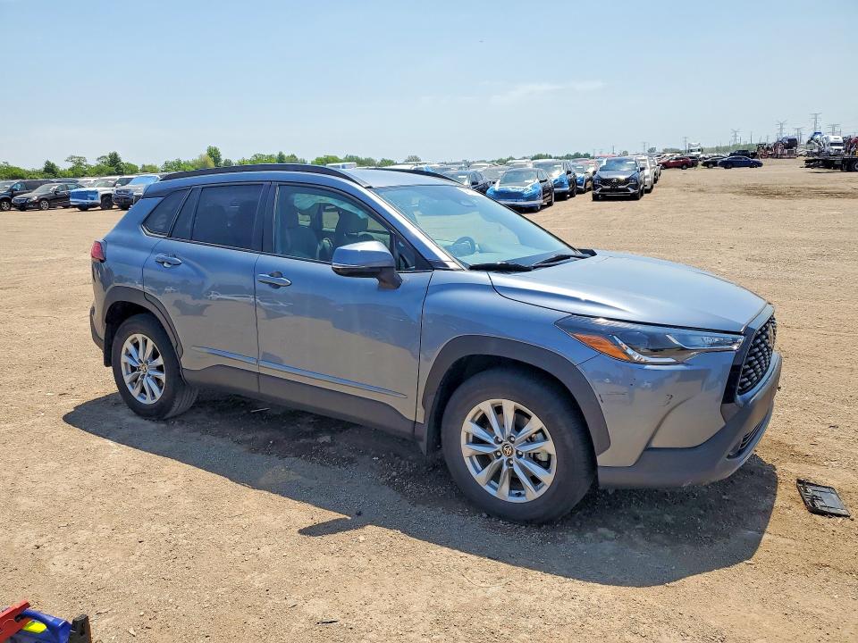 2023 Toyota Corolla cross VIN 7MUCAABG5PV054417 COPART salvage auction — SIDE, Il - Salvage Certificate, sold $8,300 on 2026-07-21 (photo 4)
