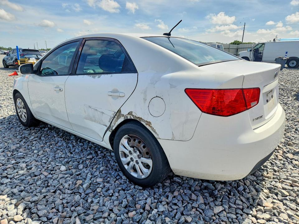 2011 Kia Forte VIN KNAFT4A28B5460728 COPART salvage auction — SIDE, FL - CERT OF TITLE SLVG REBUILDABLE, sold $425 on 2026-07-14 (photo 2)
