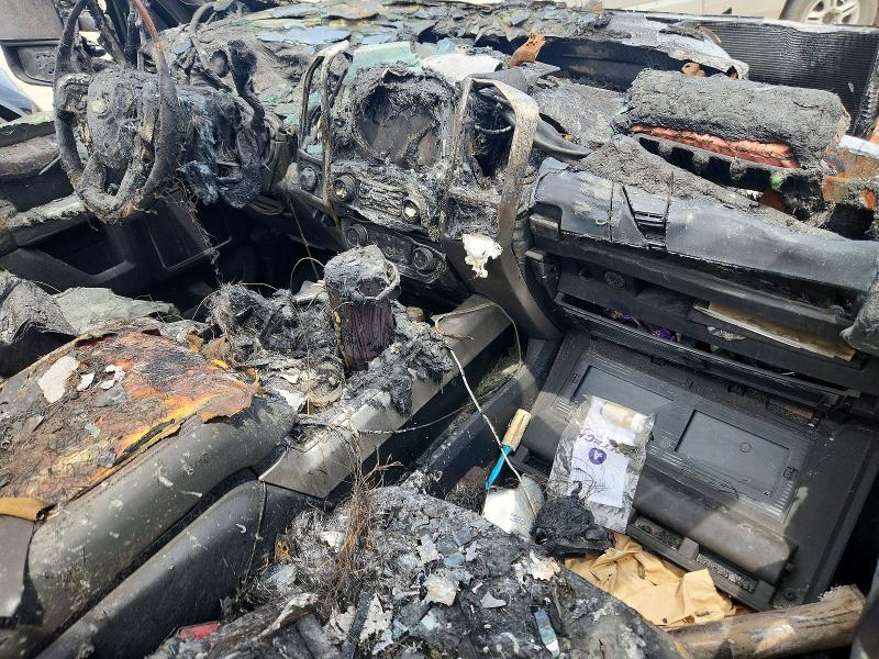 2017 Ford F-350 super duty VIN 1FT8W3BT7HEC36556 COPART salvage auction — ENGINE BURN, Sc - Cert Of Title-Salvage Non-Rem, sold $1,550 on 2026-07-20 (photo 8)