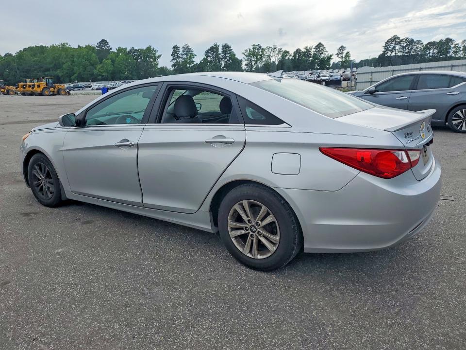 2013 Hyundai VIN 5NPEB4ACXDH586909 COPART salvage auction — VANDALISM, Nc - Salvage Certificate Of Title, sold $250 on 2026-07-16 (photo 2)