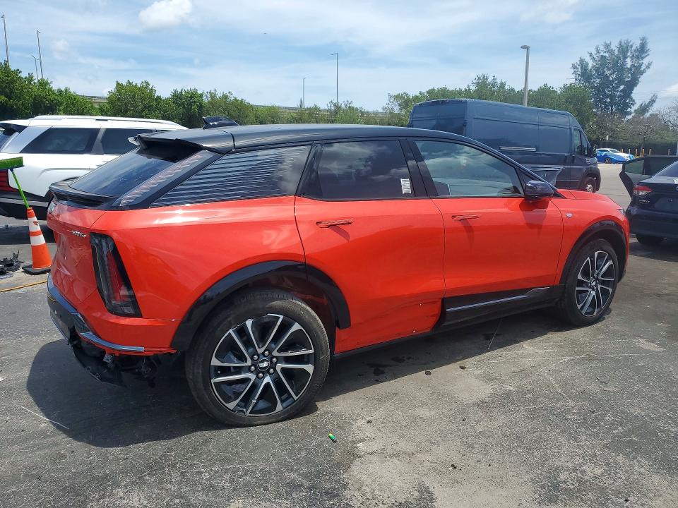 2025 Cadillac Optiq VIN 3GYK3EMR2SS240954 COPART salvage auction — UNDERCARRIAGE, Fl - Cert Of Title Slvg Rebuildable, sold $17,900 on 2026-07-13 (photo 3)