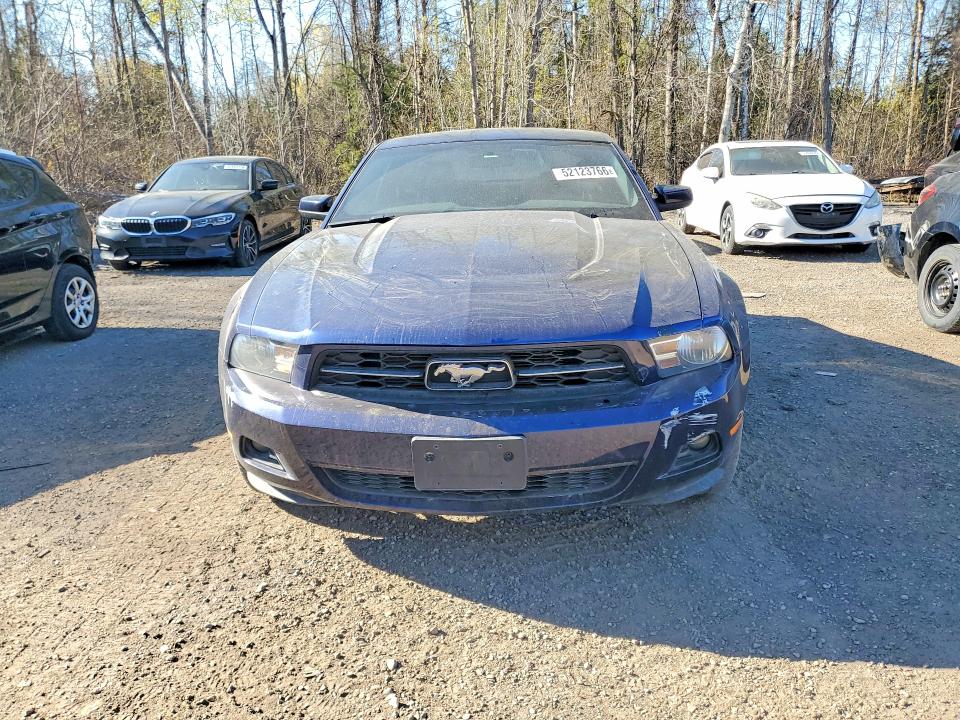 2010 Ford Mustang VIN 1ZVBP8AN2A5133745 COPART salvage auction — NORMAL WEAR, On - Permit No Brand - Unfit, sold $1,050 on 2026-07-03 (photo 5)