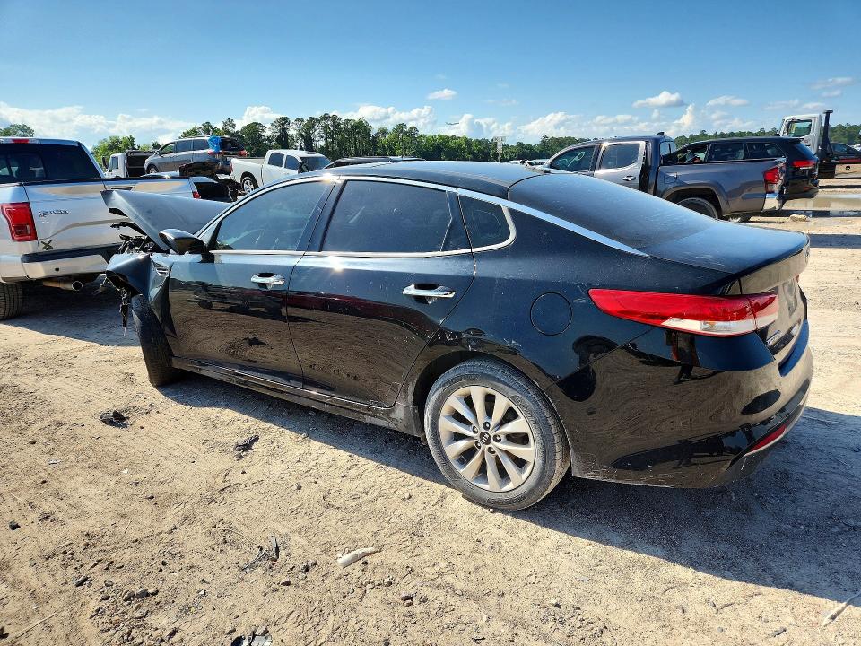 2017 Kia Optima VIN 5XXGU4L37HG172214 COPART salvage auction — FRONT END, TX - SALVAGE VEHICLE TITLE, sold $750 on 2026-07-24 (photo 2)