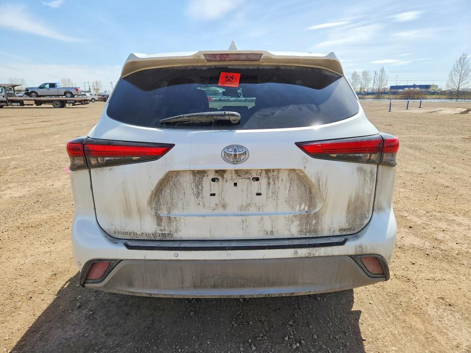 2020 Toyota Highlander VIN 5TDFZRBH9LS050128 COPART salvage auction — VANDALISM, Salvage Title, sold $13,800 on 2026-07-21 (photo 6)