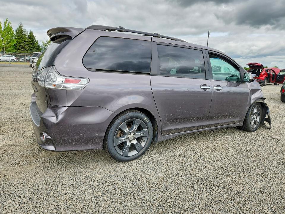 2015 Toyota VIN 5TDXK3DC4FS634853 COPART salvage auction — FRONT END, Or - Salvage Title Certificate, sold $4,200 on 2026-07-14 (photo 3)