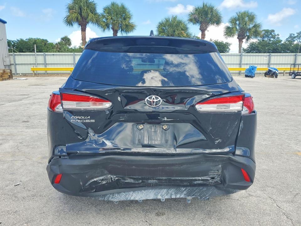 2025 Toyota VIN 7MUAAAAG6SV123522 COPART salvage auction — REAR END, Fl - Cert Of Title Slvg Rebuildable, sold $9,300 on 2026-07-15 (photo 6)