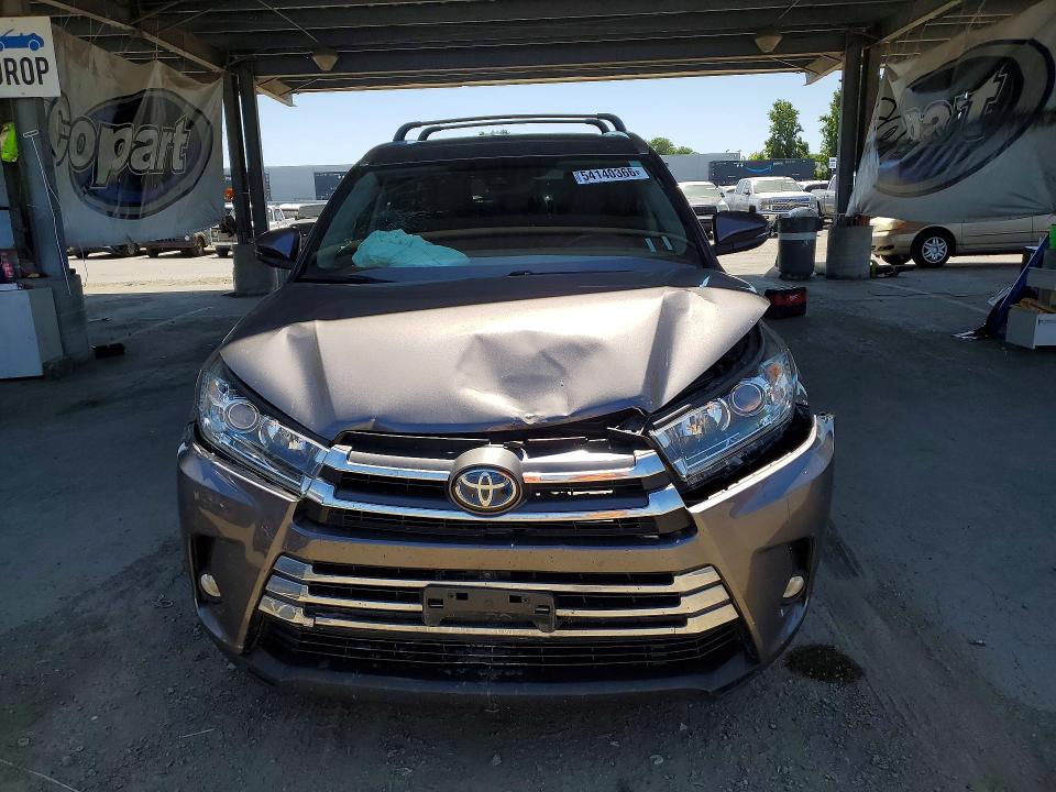 2017 Toyota Highlander VIN 5TDDGRFH3HS036532 COPART salvage auction — FRONT END, Ca - Salvage Certificate, sold $8,000 on 2026-07-02 (photo 5)