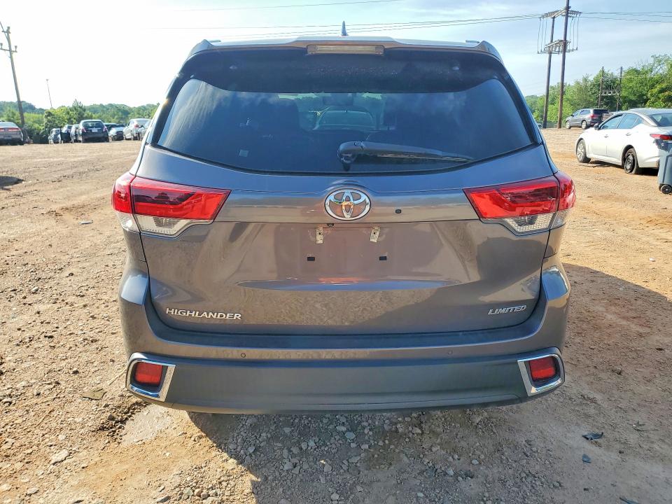 2019 Toyota Highlander VIN 5TDYZRFHXKS308884 COPART salvage auction — FRONT END, Nc - Salvage Certificate Of Title, sold $12,000 on 2026-07-06 (photo 6)
