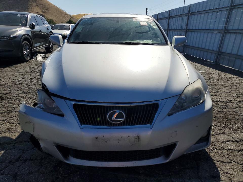 2011 Lexus Is 250 VIN JTHBF5C22B2101838 COPART salvage auction — FRONT END, OH - DIS/DLR/EXP ONLY CLEAN TITLE, sold $425 on 2026-09-03 (photo 5)
