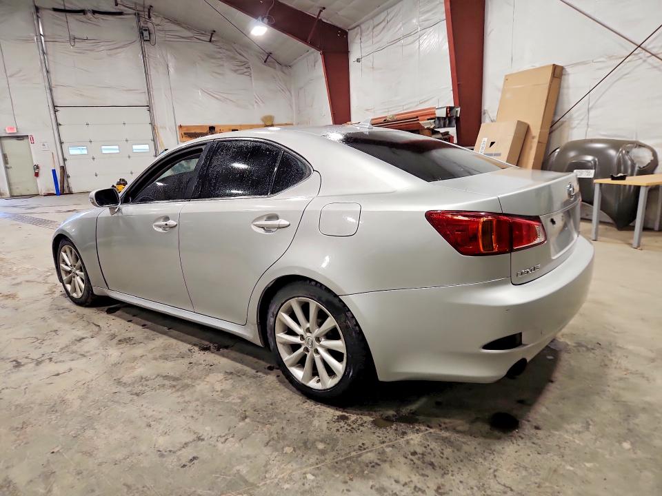 2009 Lexus Is 250 VIN JTHCK262795032471 COPART salvage auction — UNDERCARRIAGE, Vt - Certificate Of Title, sold $800 on 2026-07-27 (photo 2)