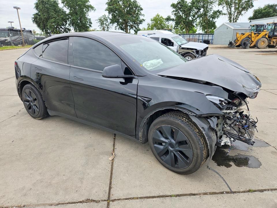 2025 Tesla Model y VIN 7SAYGAEE1SF221753 COPART salvage auction — FRONT END, Ca - Salvage Certificate, sold $9,300 on 2026-07-06 (photo 4)