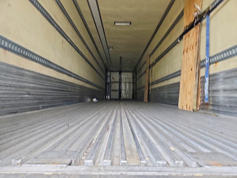 2015 Utility trailer manufacture Trailer VIN 1UYVS2484FM408337 COPART salvage auction — MINOR DENT/SCRATCHES, IL - CERTIFICATE OF TITLE (P), sold $2,950 on 2026-07-07 (photo 6)