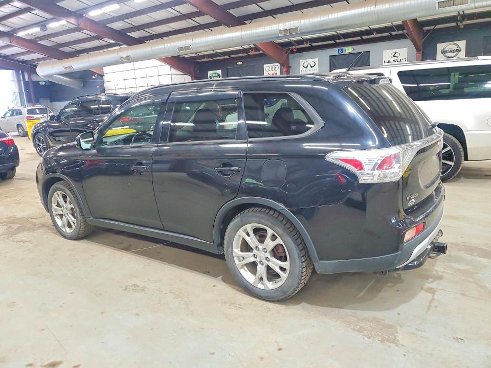 2015 Mitsubishi Outlander VIN JA4AZ3A37FZ002542 COPART salvage auction — MINOR DENT/SCRATCHES, Nh - Certificate Of Title (P), sold $2,400 on 2026-07-27 (photo 2)