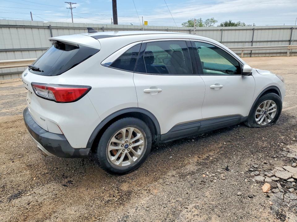 2020 Ford Escape VIN 1FMCU0G61LUC39609 COPART salvage auction — UNDERCARRIAGE, Tx - Certificate Of Title, sold $1,700 on 2026-07-02 (photo 3)