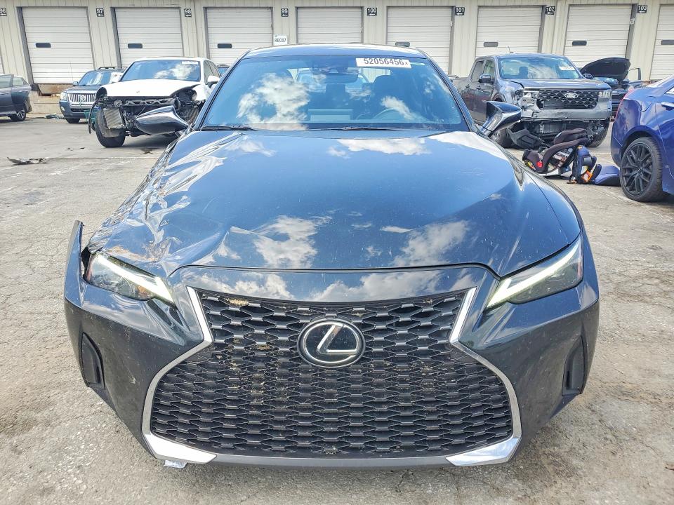 2021 Lexus Is VIN JTHA81F29M5045103 COPART salvage auction — SIDE, Ky - Cert Of Title-Salvage, sold $125 on 2026-07-30 (photo 5)