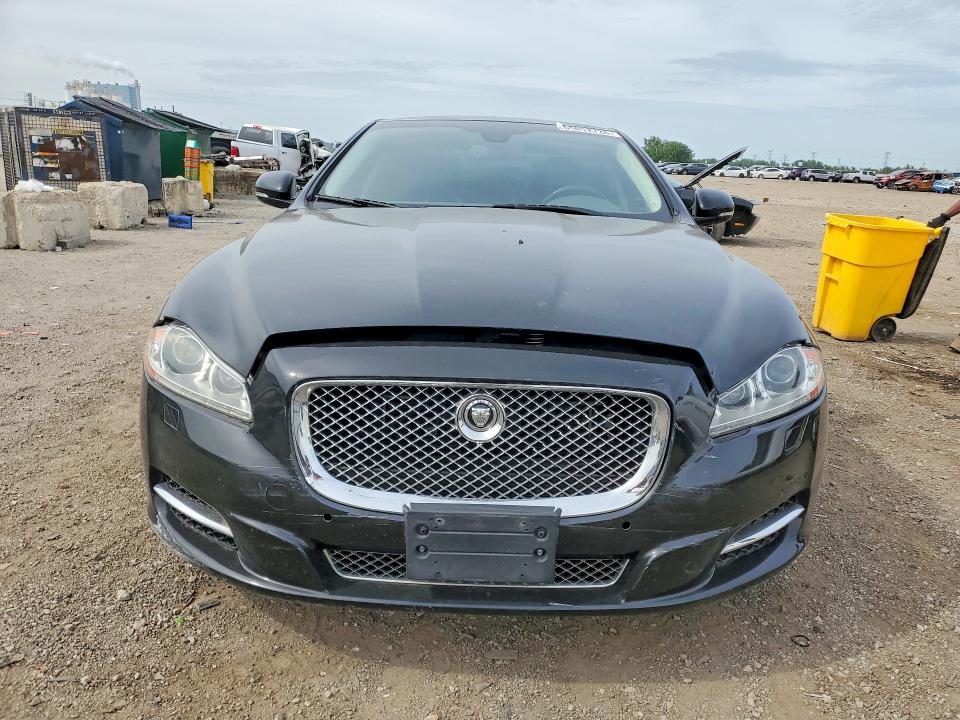 2013 Jaguar Xj VIN SAJWA2GE9DMV45702 COPART salvage auction — REAR END, Il - Salvage Certificate, sold $2,500 on 2026-07-10 (photo 5)