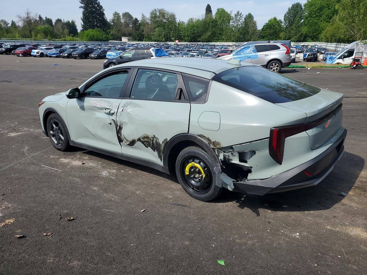 2025 Kia K4 VIN 3KPFT4DE6SE068442 COPART salvage auction — Side, OR - SALVAGE TITLE CERTIFICATE, sold $6,000 on 2026-06-24 (photo 2)