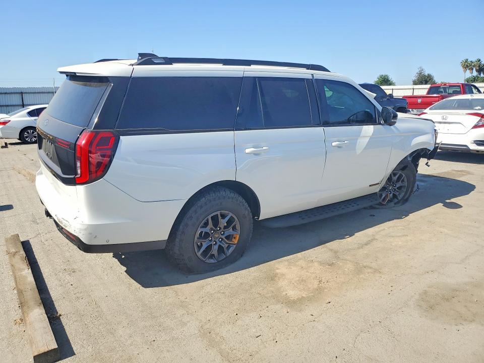 2025 Ford VIN 1FMJU1RG9SEA49830 COPART salvage auction — FRONT END, Ca - Salvage Certificate, sold $29,000 on 2026-07-02 (photo 3)