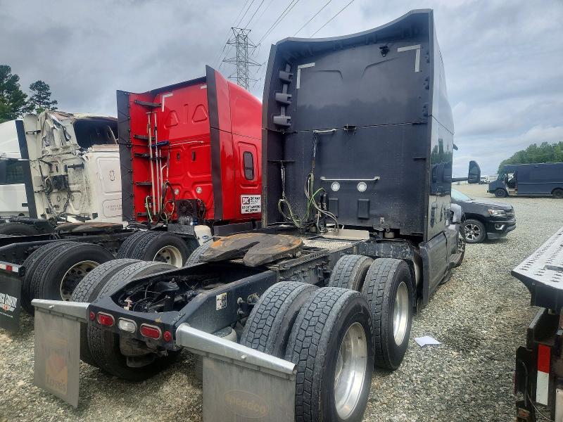 2023 Peterbilt 579 VIN 1XPBD49X8PD870908 COPART salvage auction — ALL OVER, NC - SALVAGE CERTIFICATE OF TITLE, sold $14,500 on 2026-09-03 (photo 4)